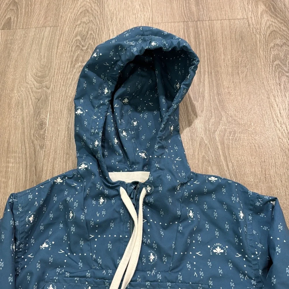 Fin & Vince Floral Blue Pull Over Jacket Kids Size 6-7y Hooded With Pocket